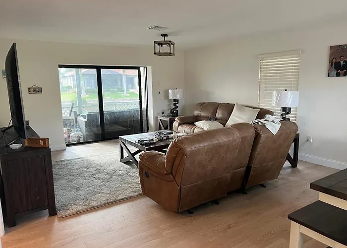 Water Water Water - Newly Renovated 3Br, 2 Bath Canal Front Home In Punta Gorda Isles